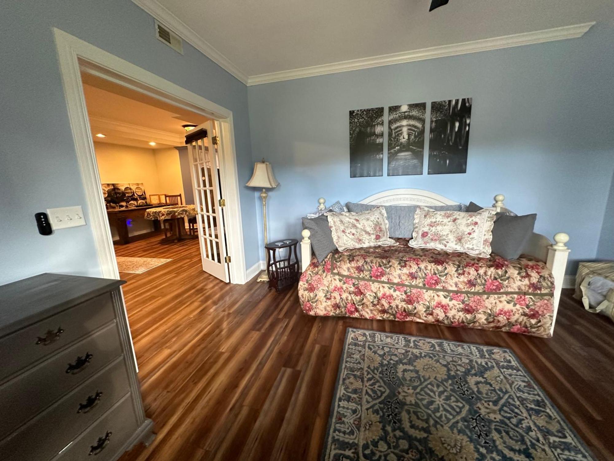 Pillow And Paddock B&B La Grange Екстериор снимка